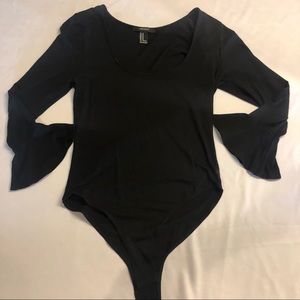 flare, mid-length sleeve body suit